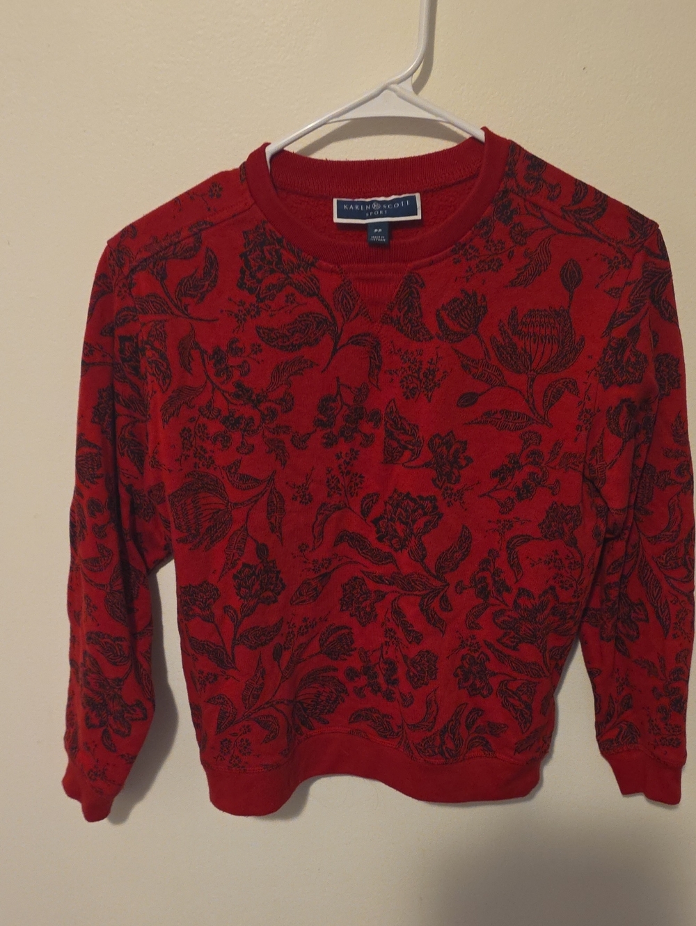 Karen Scott Red Crewneck Sweatshirt with Black Floral Print